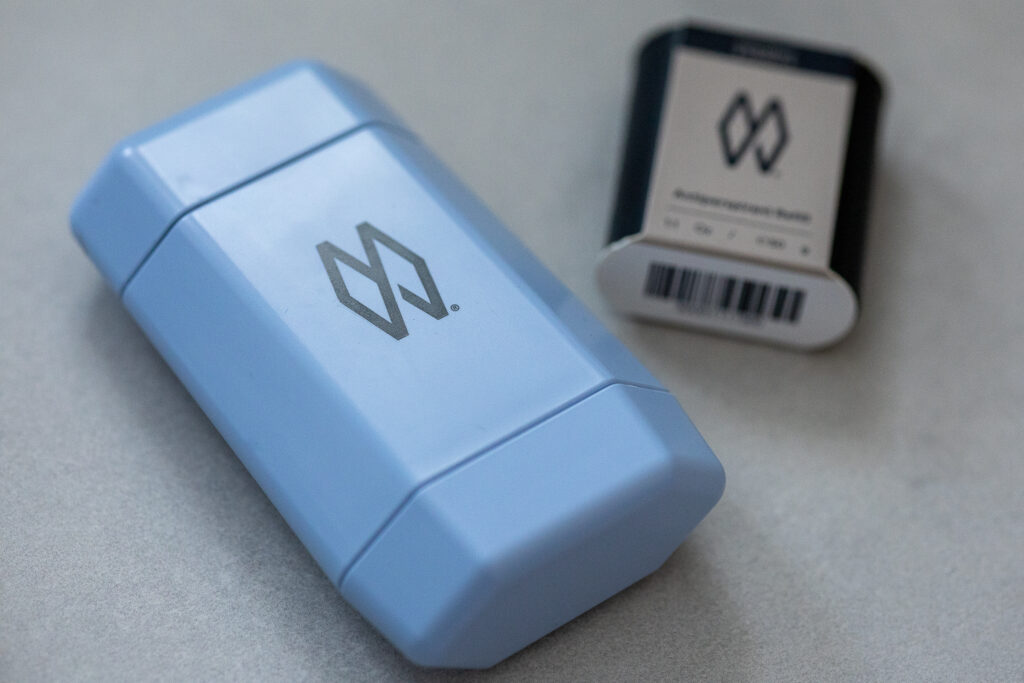 Blue Make Waves deodorant container and refill